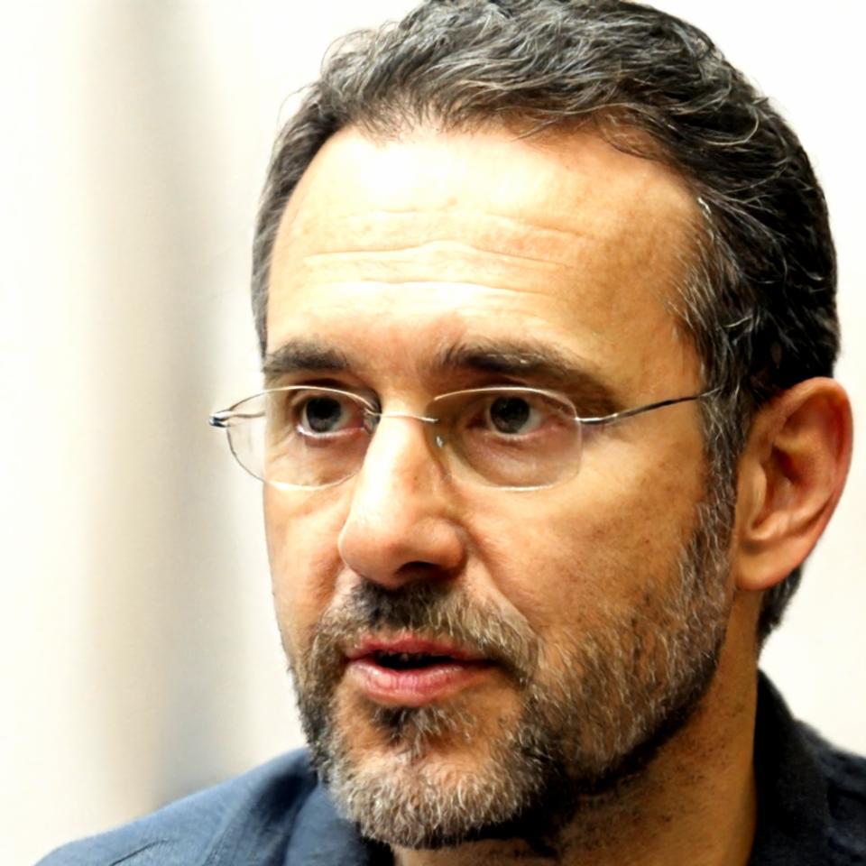 Uzman eğitmen profil fotoğrafı